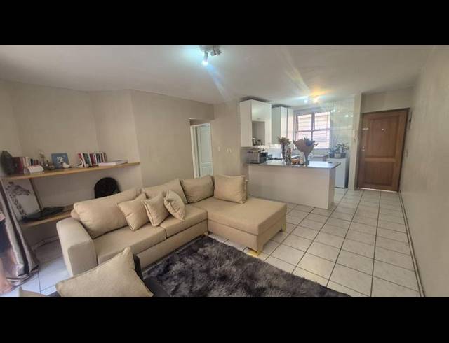 2 BEDROOM APARTMENT FOR SALE IN FERNDALE